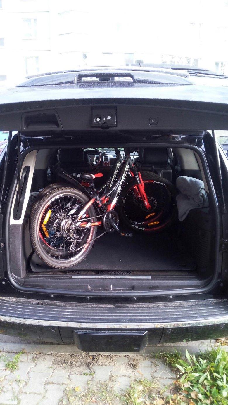 Кадиллак Эскалейд багажник