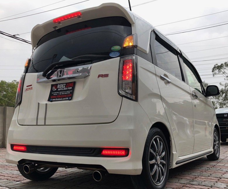 Honda n Box Custom 2015