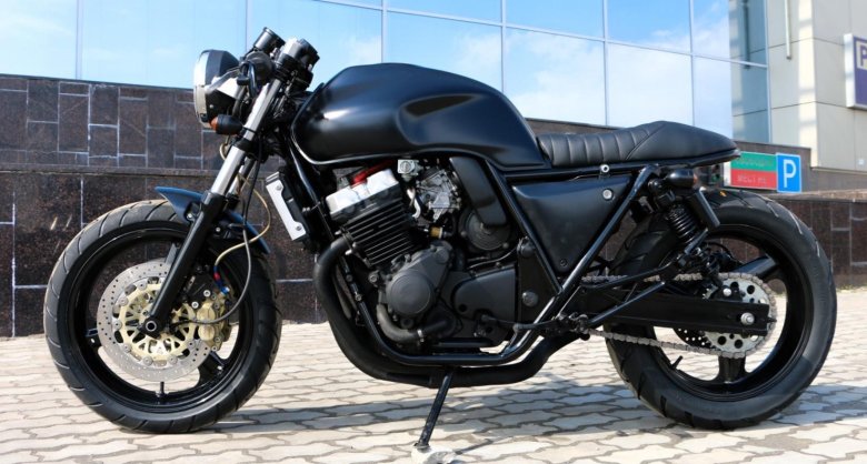 Honda CB 400 Cafe Racer