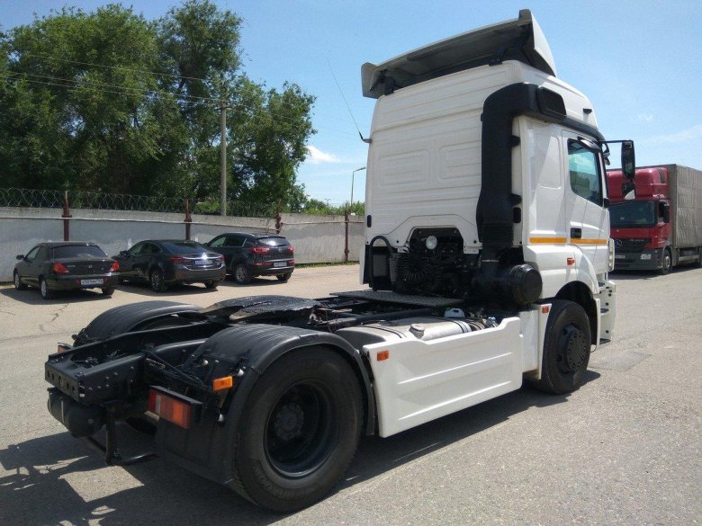 Седельный тягач КАМАЗ 5490