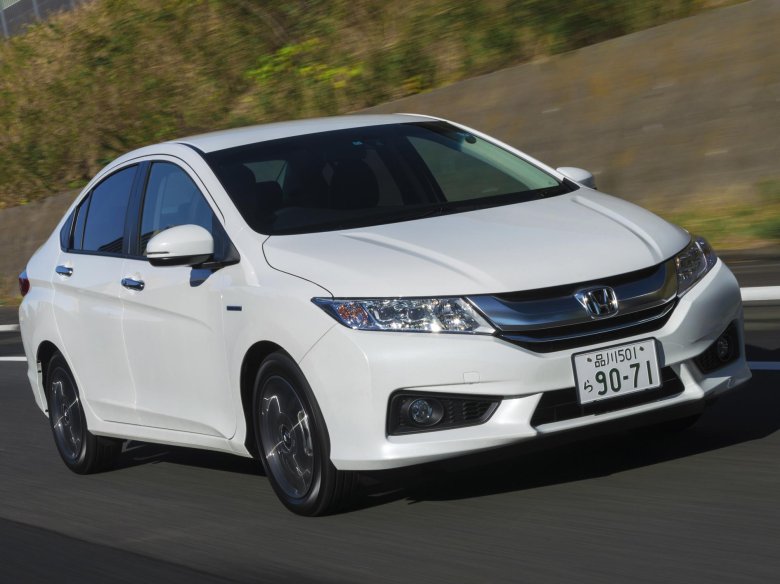 Хонда Грейс гибрид