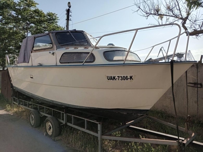 Катер аист 1398б