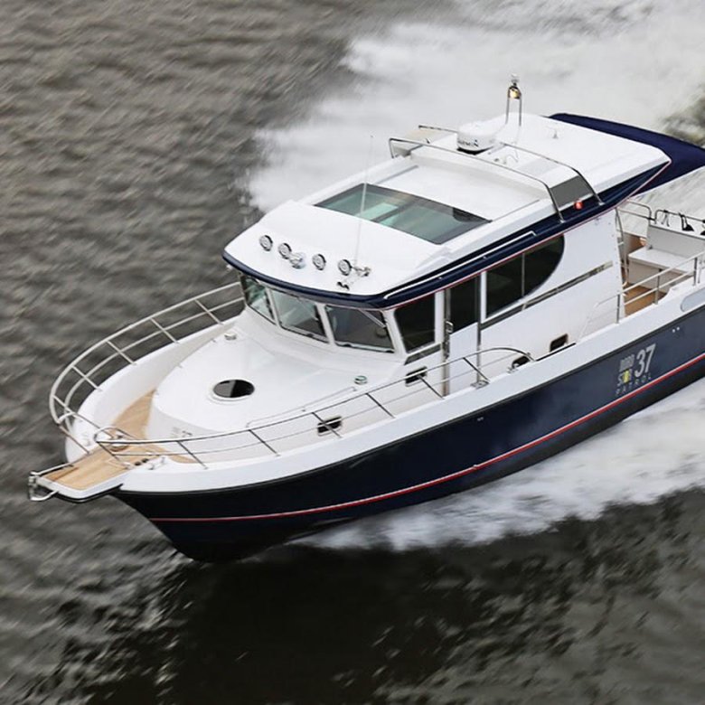 Катер Адмирал 760 каютный