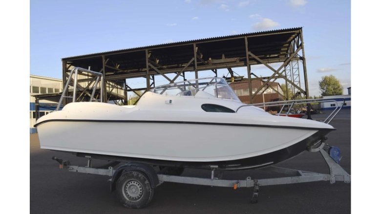 Неман 530 каютный